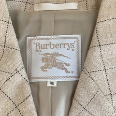 Burberry スーツ　新品未使用　レディースの画像