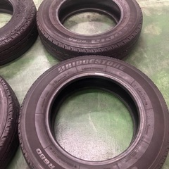 引き取り限定！185/75R15 106/104Lの画像
