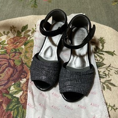 fit fitサンダル23.0の画像