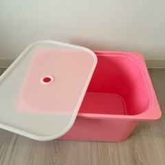 箱(ピンク)蓋付きの画像