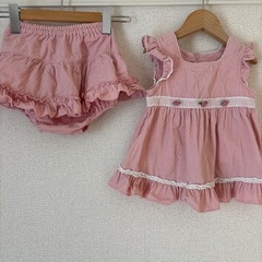 女の子服の画像