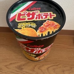 ピザポテト　缶の画像