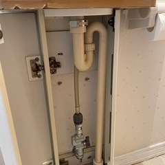 TOTO手洗い器とペーパーホルダーセットの画像