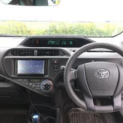 トヨタ アクア L  車検付きの画像