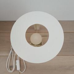 IKEA 照明 電球付きの画像