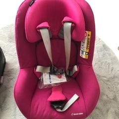 マキシコシのチャイルドシート&専用取付ベースのセットの画像