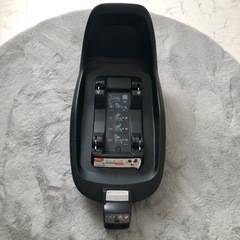 マキシコシのチャイルドシート&専用取付ベースのセットの画像