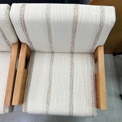108 木製椅子　の画像