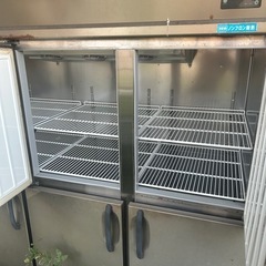 業務用冷凍庫の画像