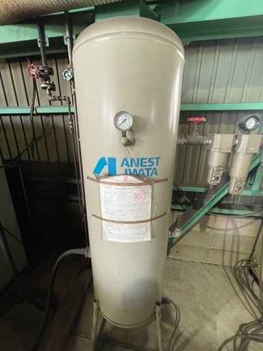 値下げ！アネスト岩田空気タンク200L