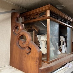 無料で差し上げます。大型本欅神棚の画像