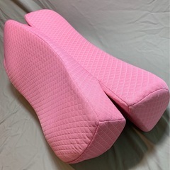 ◆ ほぼ新品◆リラクゼーションネックピロー◆ベッド枕＊低反発◆柔らかい＊多目的◆首と肩あらゆる寝姿勢に対応した睡眠枕◆ピンクの画像