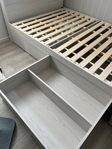 ダブルベットフレーム　大容量収納可能