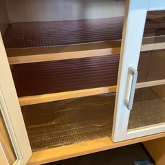 【無料】食器棚の画像