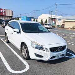 ボルボ V60、2011、シェイキン 2 年、走行距離 80000 kmの画像