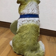 犬の置物の画像