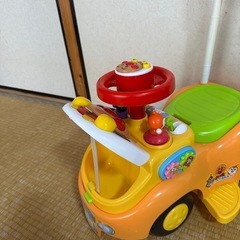 アンパンマンよくばりビジーカーの画像