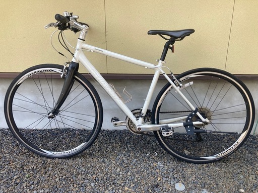 ジャイアントクロスバイク(3✖️8）