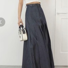 EVRIS. ロングスリット入りスカートの画像