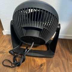 19cmサーキュレーター　扇風機　卓上ファン　JSTN-19CF-BKの画像