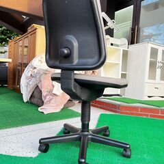  コクヨ デスクチェアの画像