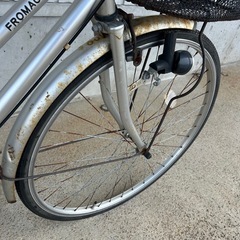 27インチ　自転車　ママチャリ　ベル、ライト⚪︎の画像
