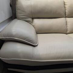 三人掛けソファーの画像