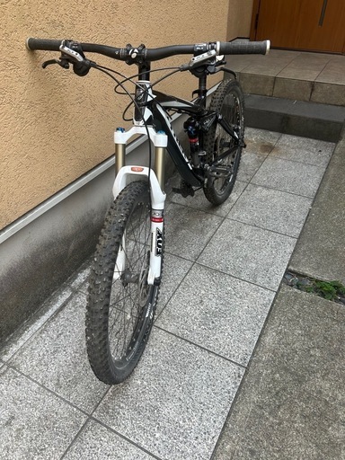 トレック　フルサスバイク