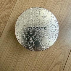 décolleté フェイスパウダー　値引きしました！の画像