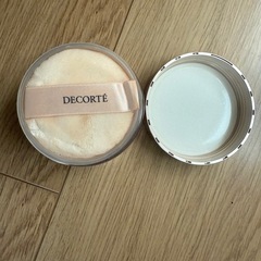 décolleté フェイスパウダー　値引きしました！の画像