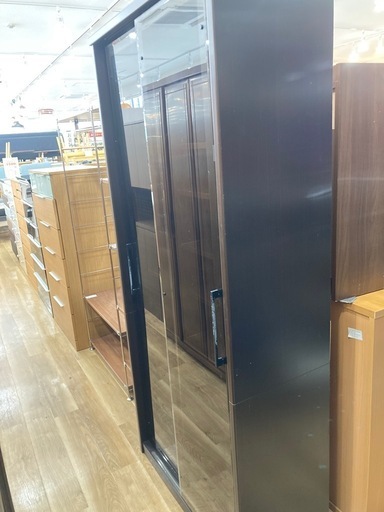 【トレファク高槻店】取りに来られる方限定！ガラススライド扉のカップボードのご紹介です！