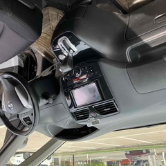平成23年型式セレナ　５８,０００ｋｍくらいの走行距離　スタッドレスタイヤ（使用済み）アルミホイール仕様の画像