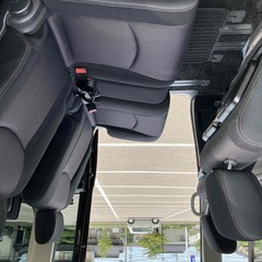 平成23年型式セレナ　５８,０００ｋｍくらいの走行距離　スタッドレスタイヤ（使用済み）アルミホイール仕様の画像