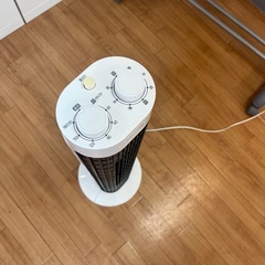 アイリスオオヤマ縦型扇風機の画像