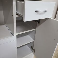 J1402【リユースのサカイ柏店】モカカンパニー　キッチンボード　レンジ台　ホワイト　クリーニング済み　参考価格36,900円の画像