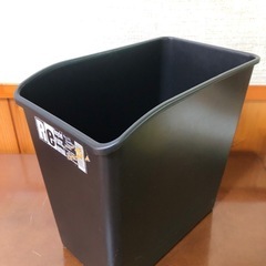 ダストボックス　ブラックの画像