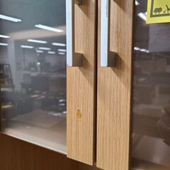 J1403【リユースのサカイ柏店】食器棚　ナチュラル　クリーニング済みの画像