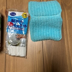 ハンドソープ、スポンジなどの画像