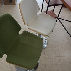 【ジモティー割引で最大15％OFF⭐️】 カウンターテーブル　チェア２脚セットの画像