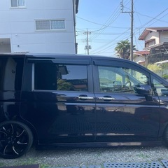 ホンダステップワゴンの画像