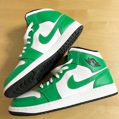 NIKE エアジョーダン1  MIDの画像