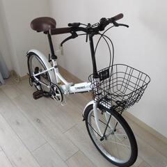 折りたたみ自転車の画像