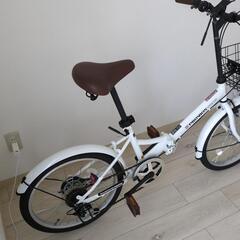 折りたたみ自転車の画像
