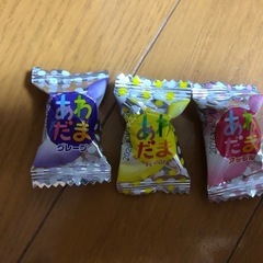 あわ玉飴まとめ売り  パイン味 アップル味グレープ味賞味期限2026年6月の画像