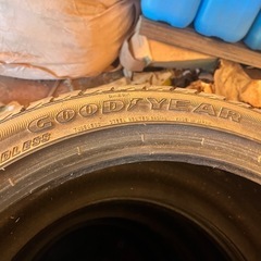 245/40R18タイヤのみの画像