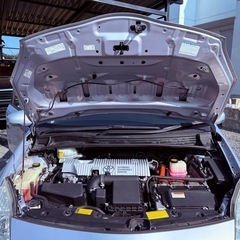 ✨車検２年付き後期プリウス1.８ＬHYBRID✨の画像