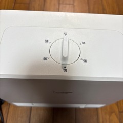 ヒーター　Panasonic DS-FN1200の画像