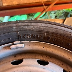 145R12鉄チンタイヤ付きの画像