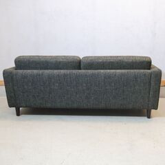 ACME FURNITURE(アクメファニチャー) JETTY(ジェティ) 2.5Pソファ。直線的なフォルムと落ち着きのあるカラーの2シーターソファは男前インテリアはもちろん北欧スタイルとも相性が抜群の画像
