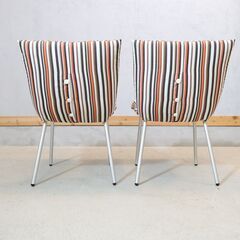フランスの高級ブランドligne roset(リーンロゼ)のCALIN(カラン) ダイニングチェアー2脚セットです。包み込まれるような座り心地が魅力の食卓椅子。カーバリングなのでメンテナンス性も◎の画像